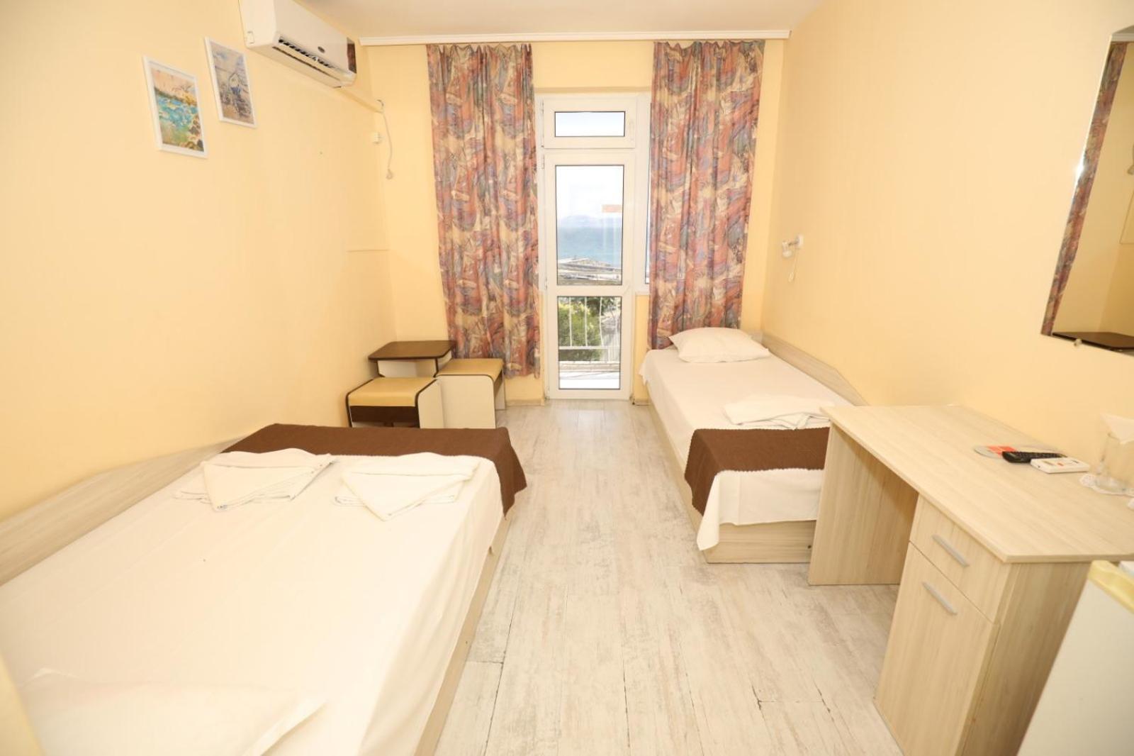 Family Hotel White House Pomorie Eksteriør billede
