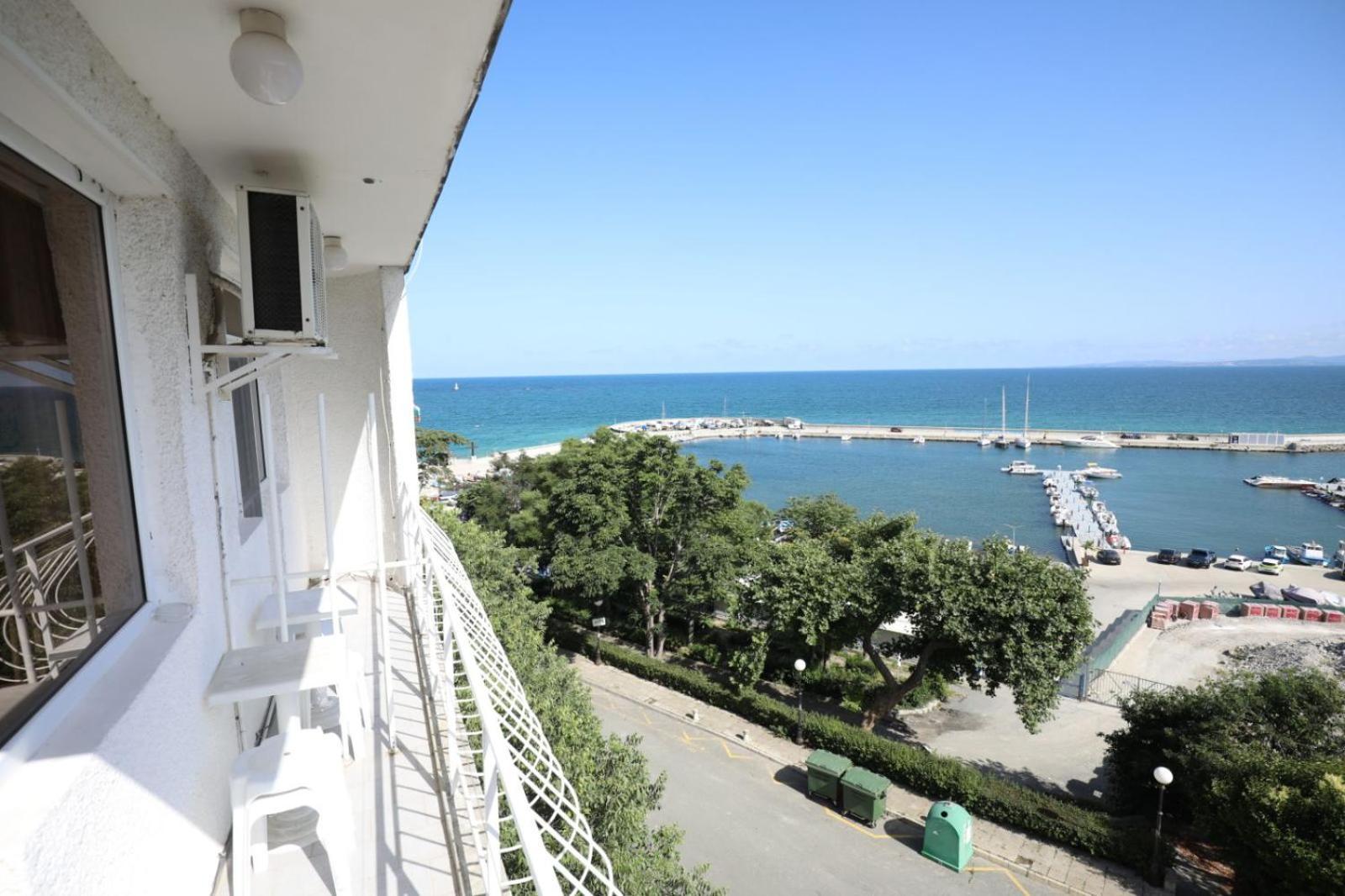 Family Hotel White House Pomorie Eksteriør billede