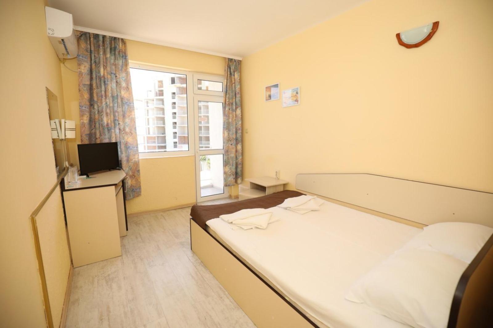 Family Hotel White House Pomorie Eksteriør billede