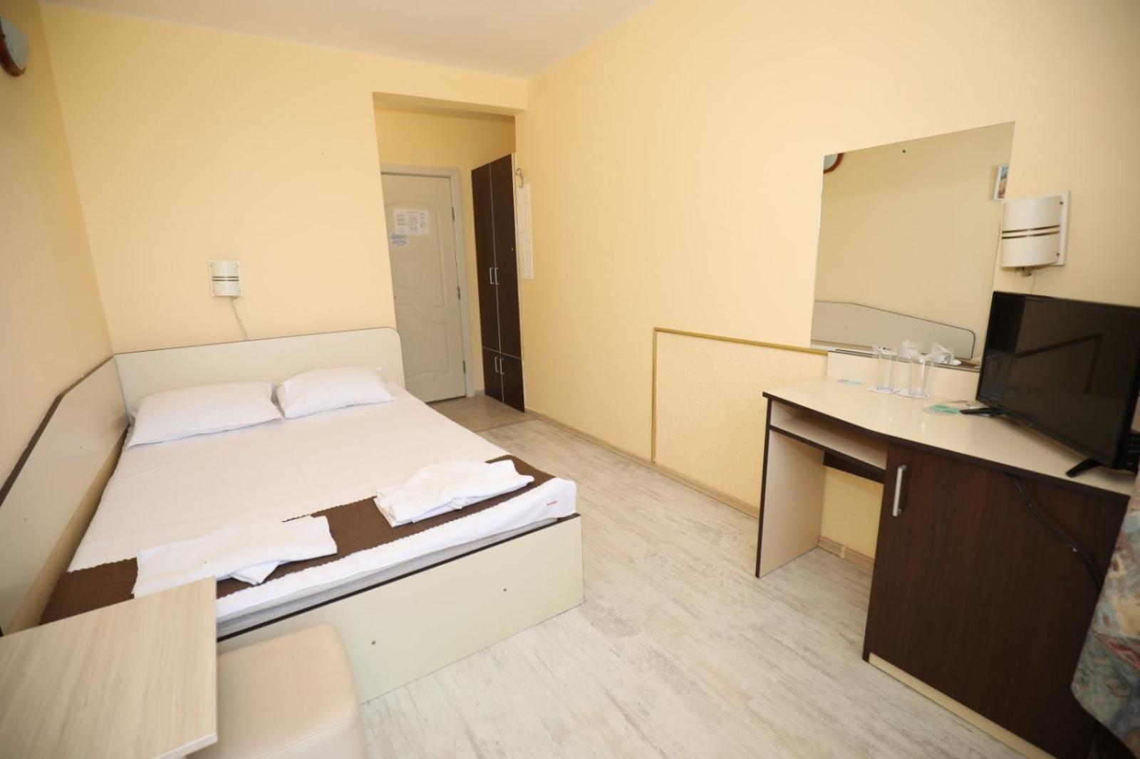 Family Hotel White House Pomorie Eksteriør billede